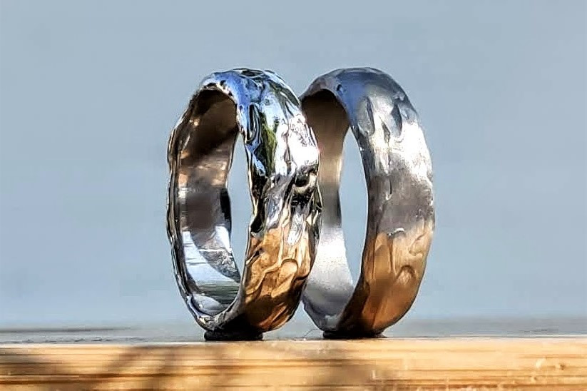 кольца из металлических бусин
